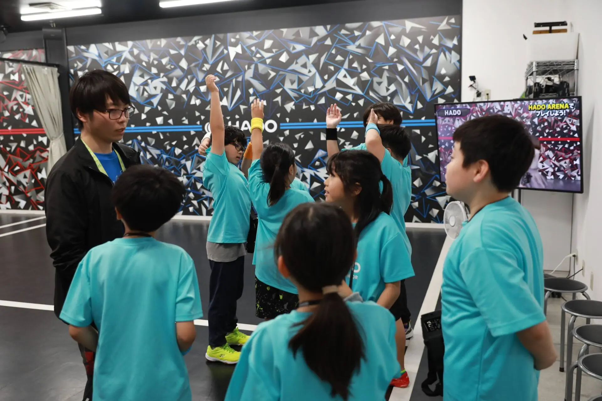 子どもたちがHADOを楽しむ様子