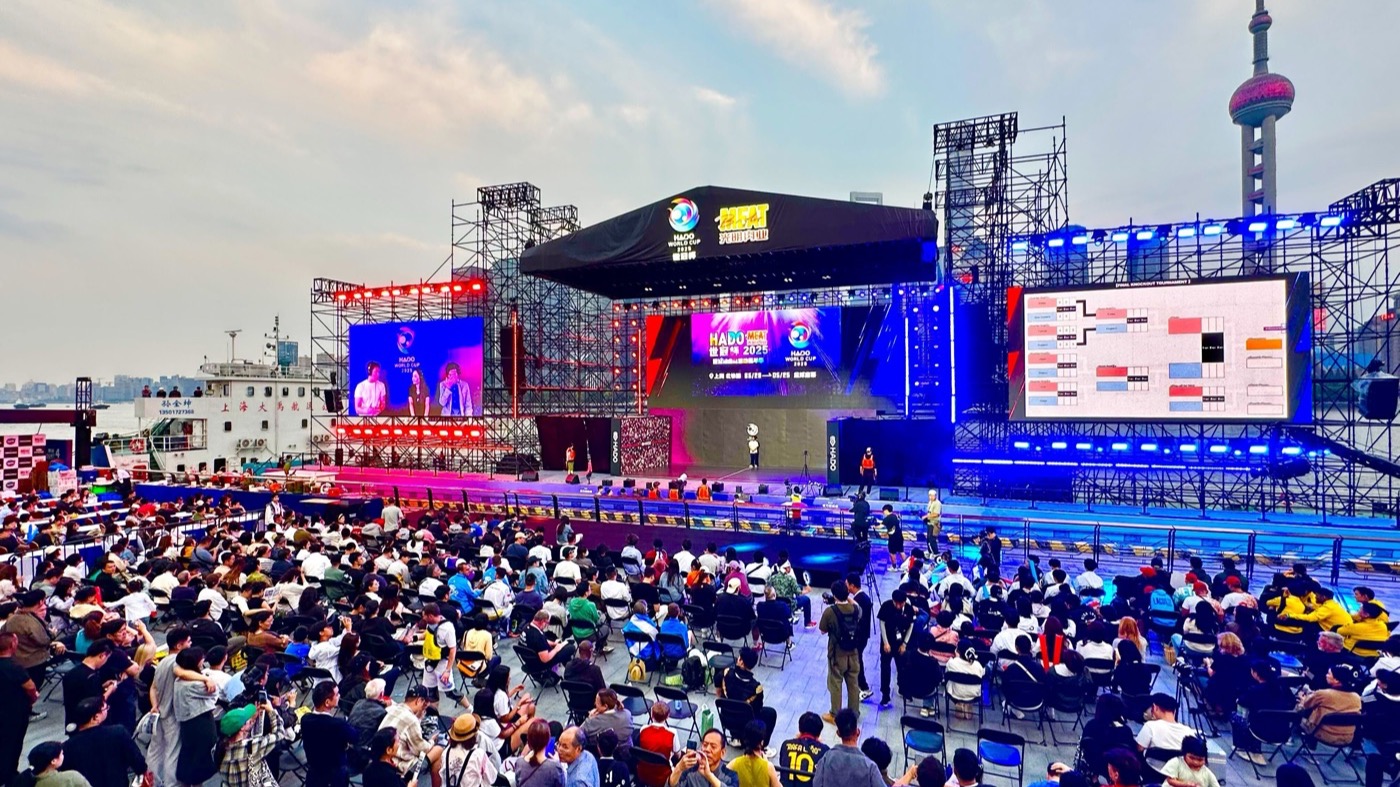 観客でにぎわうHADOイベントステージ