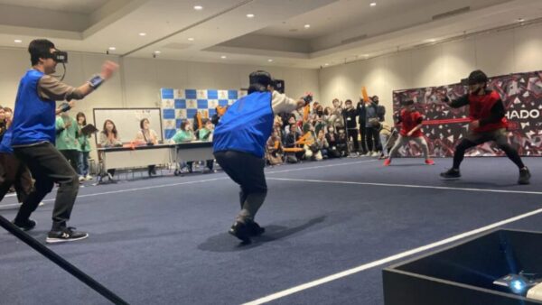 HADOを活用したチームビルディングイベントの様子