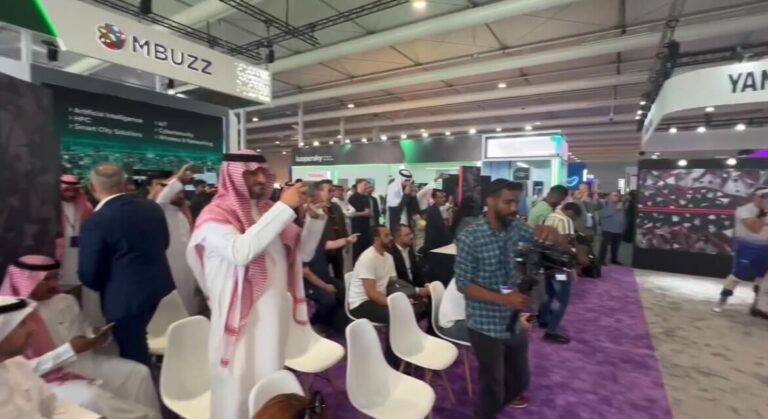 サウジアラビア LEAP 2024 で HADO_サウジビジョン2030との連携 エナジーボールを放って対戦する新感覚ARアクティビティ｜HADO